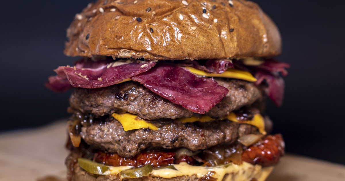 Como Defumar Carne para Hambúrguer em Casa